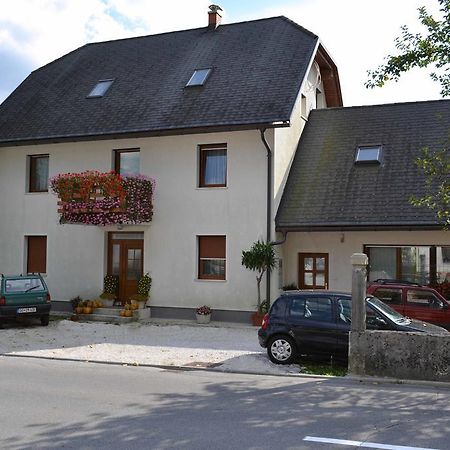 Apartmaji Pri Ticelnu Bovec Eksteriør bilde